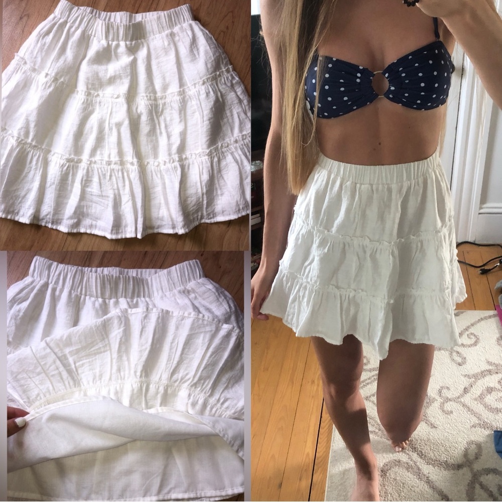 White Ruffle Skirt XS
